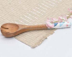 Cuchara de cocina de madera hecha a mano hecha de madera maciza natural Utensilio de cocina duradero Ideal para revolver servir y cocinar - Product Image 2