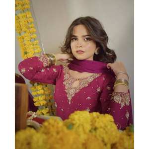 Conjunto superior e inferior de mujer de diseñador con Dupatta para ropa de fiesta - Product Image 5