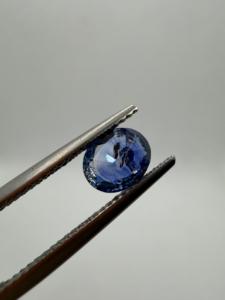 Zafiro Azul Real Natural AAA, Corte Ovalado, 1.22CT, 7x6x3.5mm, Gema Suelta Facetada, Ceylón, para Joyería Personalizada, Efecto de Color Terciopelo - Product Image 3