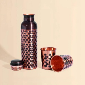 กระติกน้ำทองแดงลายตอกแบบโมเดิร์น พกพาสะดวก - Product Image 3