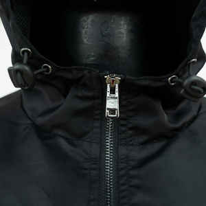 Survêtement coupe-vent en nylon de haute qualité pour hommes, vêtements de sport à capuche avec rayures réfléchissantes, techniques imprimées coupe-vent - Product Image 3