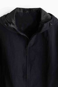 Veste coupe-vent à séchage rapide personnalisée de haute qualité pour hommes Style décontracté avec fermeture à glissière pour les performances en plein air en été - Product Image 4