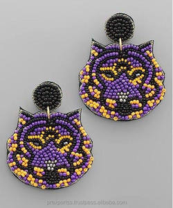 Boucles d'oreilles pendantes brodées faites à la main, motif lapin et carotte, style bohème, perles, mignonnes, pour Pâques, printemps, bijoux floraux, cadeau personnalisé pour femmes et filles - Product Image 4