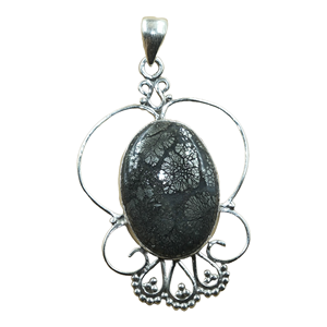 Colgante de Plata de Ley 925 con Marcasita, Diseño Ovalado Vintage Hecho a Mano, Joyería Elegante, Regalo para Mujer, Collar para Hermana - Product Image 1