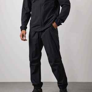 Pantalon de jogging noir pour homme, taille élastique, poches latérales, respirant, décontracté, pour l'automne, en maille mi-lourde, avec logo personnalisé - Product Image 1