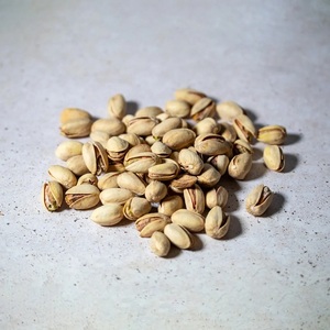 Pistachos con textura crujiente que ofrecen una experiencia de merienda deliciosa para hogares, cafeterías, restaurantes y panaderías - Product Image 4