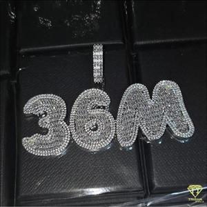 สร้อยคอจี้แบบกำหนดเอง "36M" ประดับเพชรโมอิสซาไนต์ ดีไซน์หรูหราสำหรับผู้ชายและผู้หญิง - Product Image 1