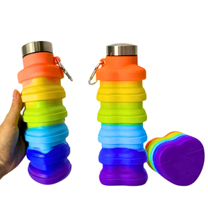 Bouteille d'eau pliante en silicone en forme de coeur 500ml Bouteille d'eau de voyage en silicone pliable - Product Image 1