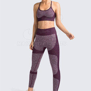 Ensemble de yoga pour femmes de haute qualité avec tissu respirant, coupe confortable et tenue de sport quotidienne haut de gamme - Product Image 5