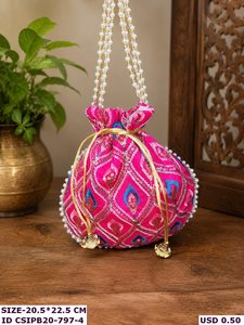 Pochette Potli Batua brodée artisanale indienne, élégante et légère, idéale pour les cadeaux de mariage, les cadeaux de remerciement et les occasions spéciales. - Product Image 2