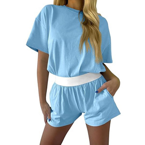 Ensemble de t-shirt et short de sport pour femmes, de haute qualité, pour l'été, la course à pied, la salle de sport, design personnalisé - Product Image 1