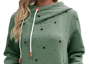 Sudadera con capucha estampada con estrellas verdes para mujer, sudadera informal de manga larga con bolsillos, ropa de otoño - Product Image 3