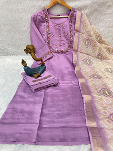 Ensemble Salwar en Soie Marina Lavande Tendance, Style Indien et Pakistanais, Nouveauté Exclusive pour Femme, Tenue Ethnique de Soirée et de Mariage - Product Image 5