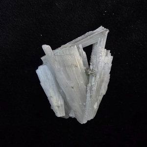 Racimo de Scolacita, Cristal Natural, Espécimen de Piedra Preciosa, Ecológico, Forma Libre, Artesanía para Decoración con Temática de Amor - Product Image 3