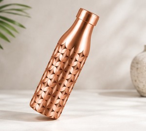 Bouteille d'eau en cuivre Holistic Drinkware avec motif géométrique, portable, pour les voyages, design moderne - Product Image 2