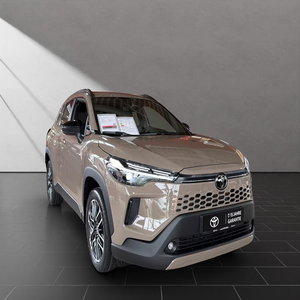 Toyota Corolla Cross 2.0 Hybride Team D, SUV compact économe en carburant, design haut de gamme, faible kilométrage, conduite confortable, modèle japonais - Product Image 2