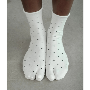 JZVINA <b>Women's</b> <b>White</b> Solid Crew 2 Toe Japanese Style Breathable Cotton Casual Daily Wear Summer <b>Socks</b> - Product Image 1