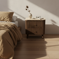 Table d'appoint moderne avec 2 tiroirs en MDF acacia et placage chêne, écologique, 5+ compartiments, design dynamique pour salons