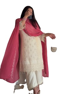ผ้าจอร์เจียปักลายหมาจิ้งจอกอินเดียชุดปาร์ตี้ซาลวาร์คาเมซโซกับ Dupatta - Product Image 1
