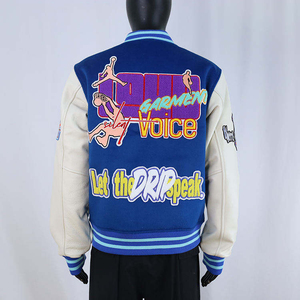 Veste varsity bleue pour homme avec motifs brodés, logo brodé au dos, style streetwear, fermeture éclair, coupe classique. - Product Image 3