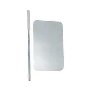 Paleta de Maquillaje y Juego de Espátulas de Última Generación, Muy Solicitado, Fabricado con Tela Suave y Mango Ergonómico - Product Image 1