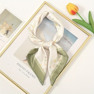 Écharpes en soie de luxe de style rétro haut de gamme, en soie de mûrier véritable de qualité 6A, douces et lisses, carrées, à imprimé floral - Product Image 4