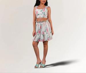 Conjunto coordinado floral de lino y algodón fabricado en India para mujer, suave, cómodo y fluido, conjunto de dos piezas para verano, disponible para la venta. - Product Image 6