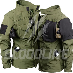 Chaqueta Táctica Negra con Capucha para Hombre Bloodline, Chaqueta de Invierno para Exteriores Resistente al Viento, Manga Larga, Logotipo Impreso en la Manga Izquierda - Product Image 2