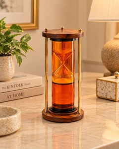 Reloj de Arena Grande Naranja con Marco de Madera Vintage, Decorativo y Silencioso, para Hogar, Cocina, Oficina o Escritorio - Product Image 1