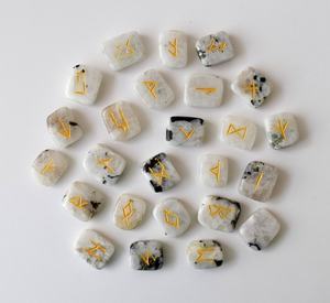 ชุดหินรูนเรนโบว์มูนสโตน คริสตัลเจมสโตน ขัดเงา คุณภาพพรีเมียม สลักลายหินบำบัด ฟูทาร์ก มาสคาโท มุนทาฮะ อาเกต - Product Image 4