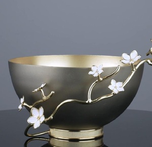 ชามเสิร์ฟทองเหลืองหรูหรา ลายดอกไม้สวยงาม ชามผลไม้โลหะ ของตกแต่งงานแต่งงาน งานเลี้ยง บ้าน โรงแรม ภาชนะใส่อาหาร - Product Image 1