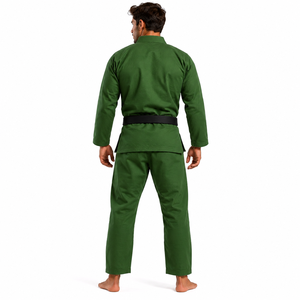 Traje de BJJ avanzado con diseño reforzado, transpirable, cómodo y con excelente flexibilidad para sesiones exigentes de artes marciales. - Product Image 3