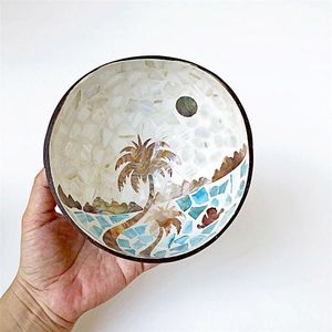 Bol en noix de coco fait main en nacre, motif floral exquis, pour salade de fruits et décoration de table - Product Image 2