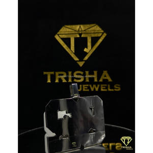 Colgante Personalizado con Nombre y Número con Diamantes Cultivados en Laboratorio VVS con Diseño de Plata de Ley 925 por Trisha Jewels - Product Image 5