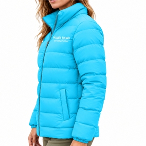 Blouson matelassé à capuche pour femme avec fermeture éclair frontale, panneaux matelassés horizontaux de couleur premium, respirant, fin, pour l'hiver, l'extérieur et le quotidien - Product Image 3