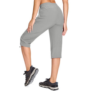 Shorts cargo pour femmes sur mesure, légers, respirants, avec ceinture extensible, lavables, impression personnalisée - Product Image 2