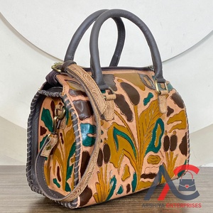 Bolso de Hombro Occidental de Cuero Genuino Premium 2026 con Estampado y Grabado a Mano, de Lujo, Hecho a Mano, con Cremallera, para Viaje, Unisex - Product Image 1