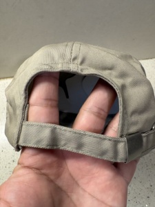 Casquette Trucker Unisexe Personnalisée en Coton 100% pour Voyage, avec Tissu Standard, 6 Panneaux, Boucle Métallique et Œillet - Product Image 2