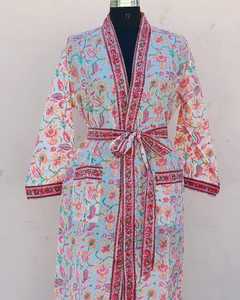 Kimono de Algodón Estampado a Mano, Bata de Baño Estampada de la India, Hecha a Mano en Algodón Puro, Camisón de Algodón para Mujer - Product Image 4