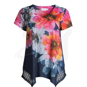 Camiseta de manga corta con cuello en V y estampado floral para mujer, corte holgado, dobladillo asimétrico, estilo informal para primavera y verano - Product Image 3