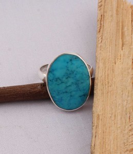 Handcrafted 925 Sterling Silver Oval <b>Turquoise</b> <b>Ring</b> Minimalist Smooth Bezel Gemstone Statement <b>Ring</b> Boho Style Party Classic OEM - Product Image 2