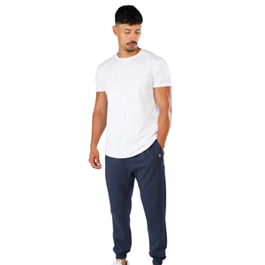 กางเกงวอร์มทรงเทเปอร์ผ้าคอตตอนผสมสำหรับผู้ชาย รุ่น Midnight Depth Vantage  รับผลิตตามแบบ OEM พร้อมสกรีนโลโก้ จำหน่ายจำนวนมาก - Product Image 4