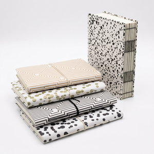 Découvrez des carnets de qualité pour l'écriture, le journalisation, le dessin et les cadeaux, avec des styles polyvalents pour les acheteurs en détail et en gros. - Product Image 1