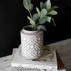 Vase en métal géométrique gris moderne The Vase Edit, hauteur 6,25 pouces, décoration de table faite à la main - Product Image 5