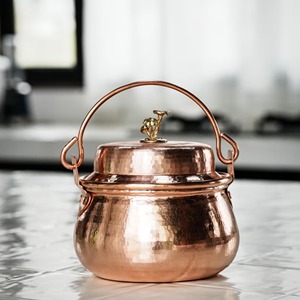 Casserole en cuivre artisanale, finition martelée, design vintage, forme ronde, ustensile de cuisine en métal durable sans couvercle - Product Image 1
