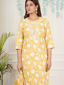 Vestido de Verano para Mujer, de Algodón Cambray, Largo hasta la Rodilla, Manga Tres Cuartos, Cuello Redondo, Estampado Floral, Bordado, Amarillo, Protección Solar, Secado Rápido - Product Image 2