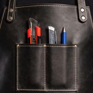 Delantal de Cuero Genuino con Acabado Suave para Baristas, Uniforme de Cafetería, Profesional, Estético, Casual, Protector y Antiolores - Product Image 5