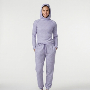 Conjunto Deportivo de Invierno Unisex con Capucha, Diseño Moderno y Elegante, Suave, Cómodo, Transpirable y Ecológico - Product Image 3