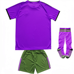 Uniforme de football le plus vendu, nouvelle arrivée, uniforme de football 100 % polyester, fabriqué au Pakistan, uniforme de football de haute qualité - Product Image 1