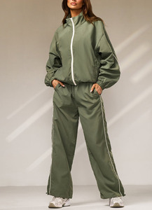 Ensemble de survêtement vert pour femme, 2 pièces, tissé, respirant, veste longue et pantalon de jogging – Nouvelle collection très demandée - Product Image 4